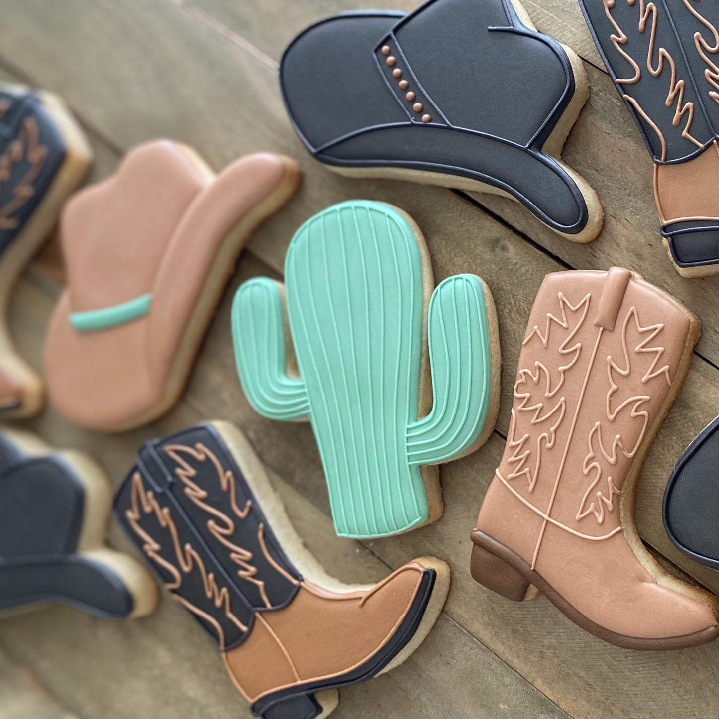 Cowboy Hat Cookie Cutter - Perfect for Western, Rodeo, Country, Farm Themed Cookies - Cutter for Dough, Fondant, Clay, and More (CCK841)