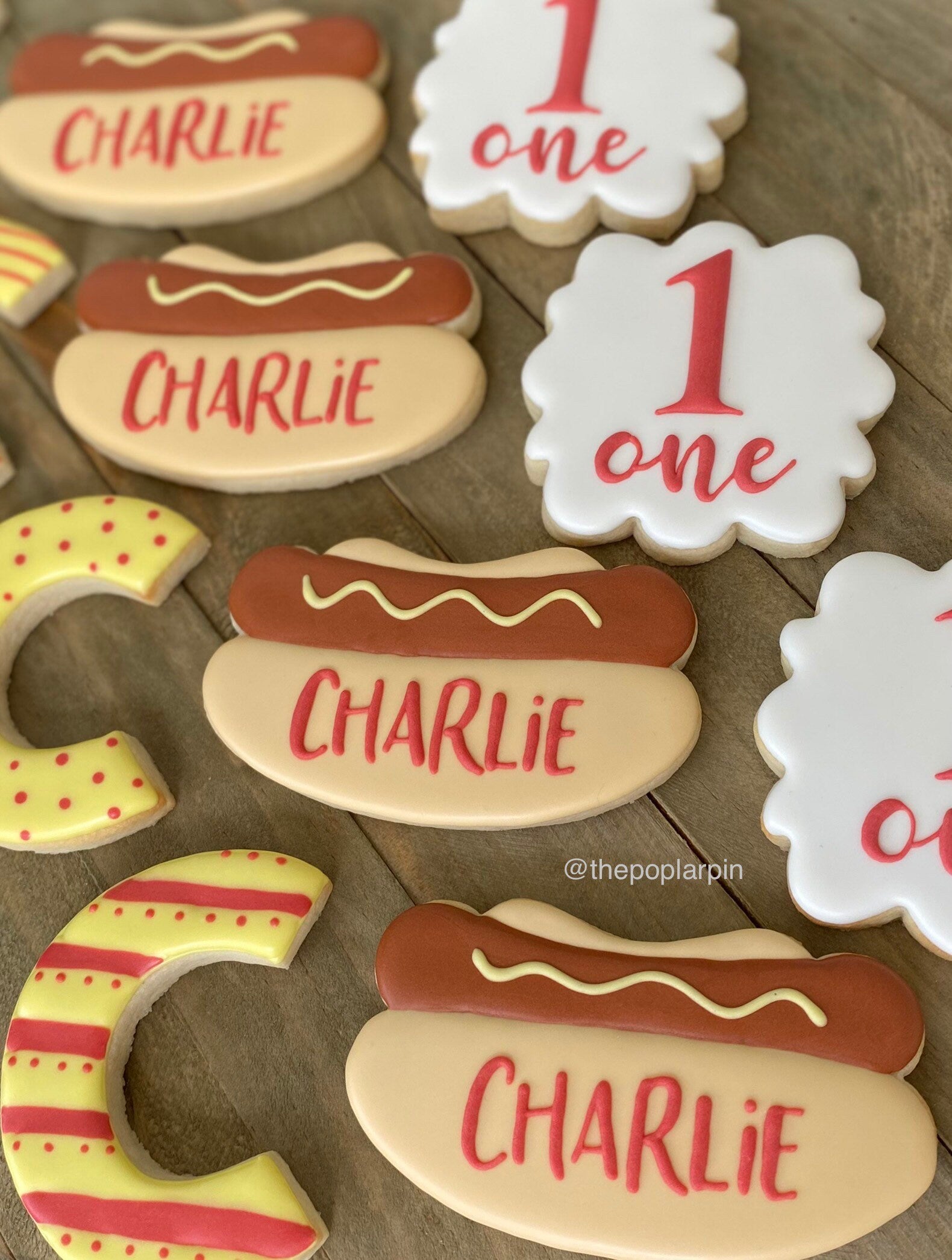 Hot Dog Cookie Cutter - Cute Hotdog, Bratwurst, Sausage in a Bun (#CCK301)