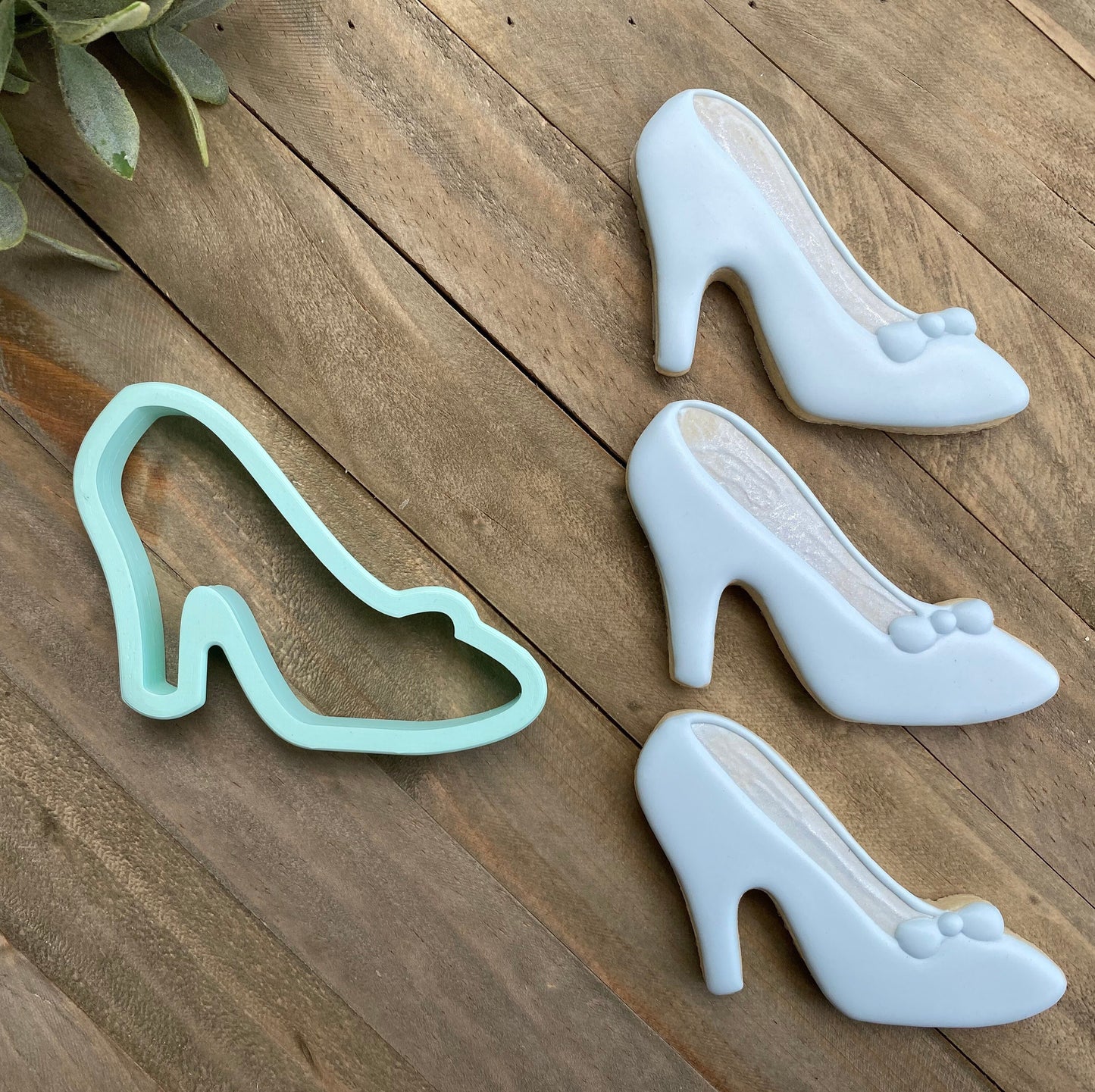 Princess Slipper Heel Cookie Cutter - Size Up Recommended - Perfect Fairytale, Fashion Sets - Cutter for Dough, Fondant, and More (CCK338)