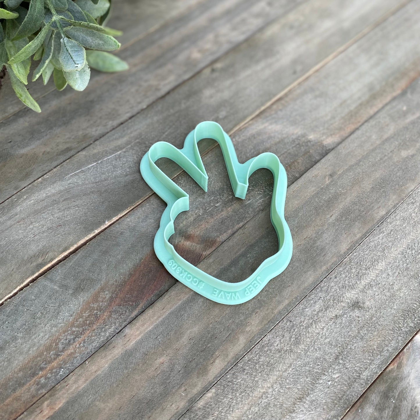 Jeeper Wave Cookie Cutter - Hand Sign, Finger Wave for Off-road Vehicle Club - Cutter for Dough and More (#CCK309)