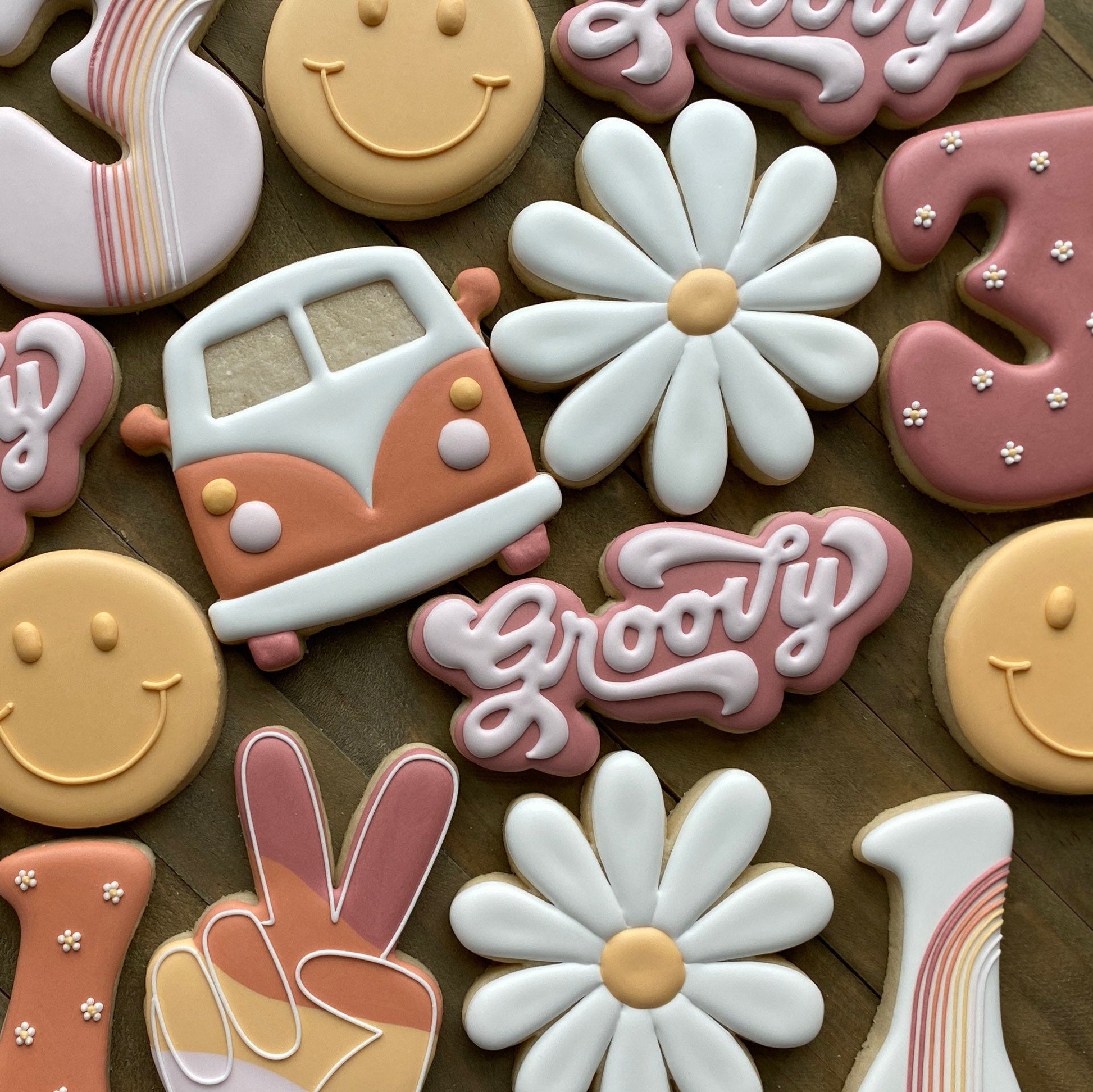 Groovy Camper Van Cookie Cutter - Perfect for 70s, Disco, Summer, and Hippie Sets - Cutter for Dough, Fondant, Clay, and More (#CCK466)