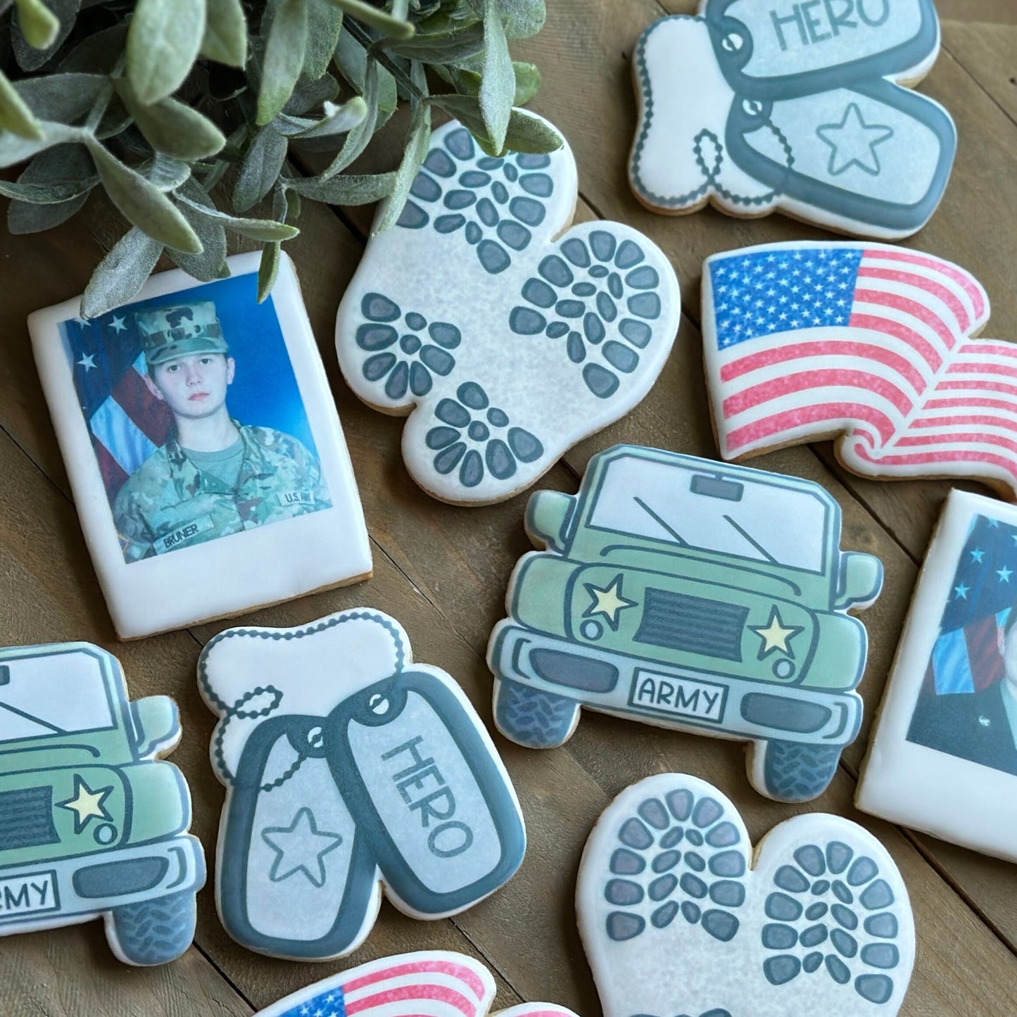 Boot Prints Cookie Cutter - Perfect for Military, Boot Camp, Explorer, Outdoors Theme - Cutter for Dough, Clay, and More (#CCK816)